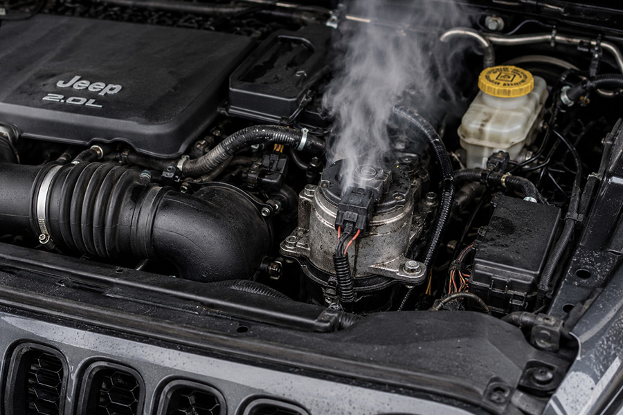 Jeep Wrangler and Gladiator Potential Fire Risk From Steering Defect